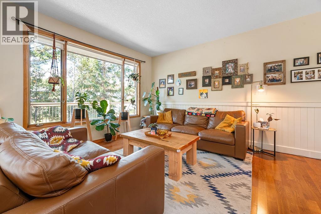 1002 WESTRIDGE DRIVE - 14