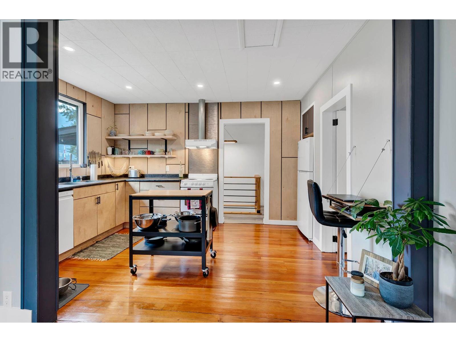 1615 BIRCH ISLAND LOST CRK Road - 11