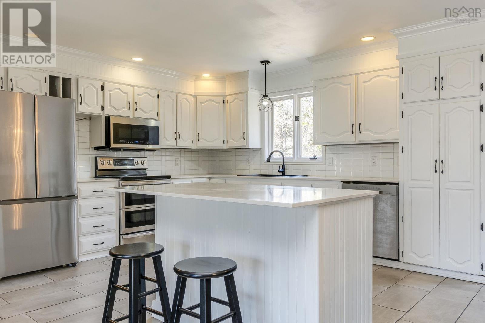 Property 14 of 44 of 6 Evans Drive