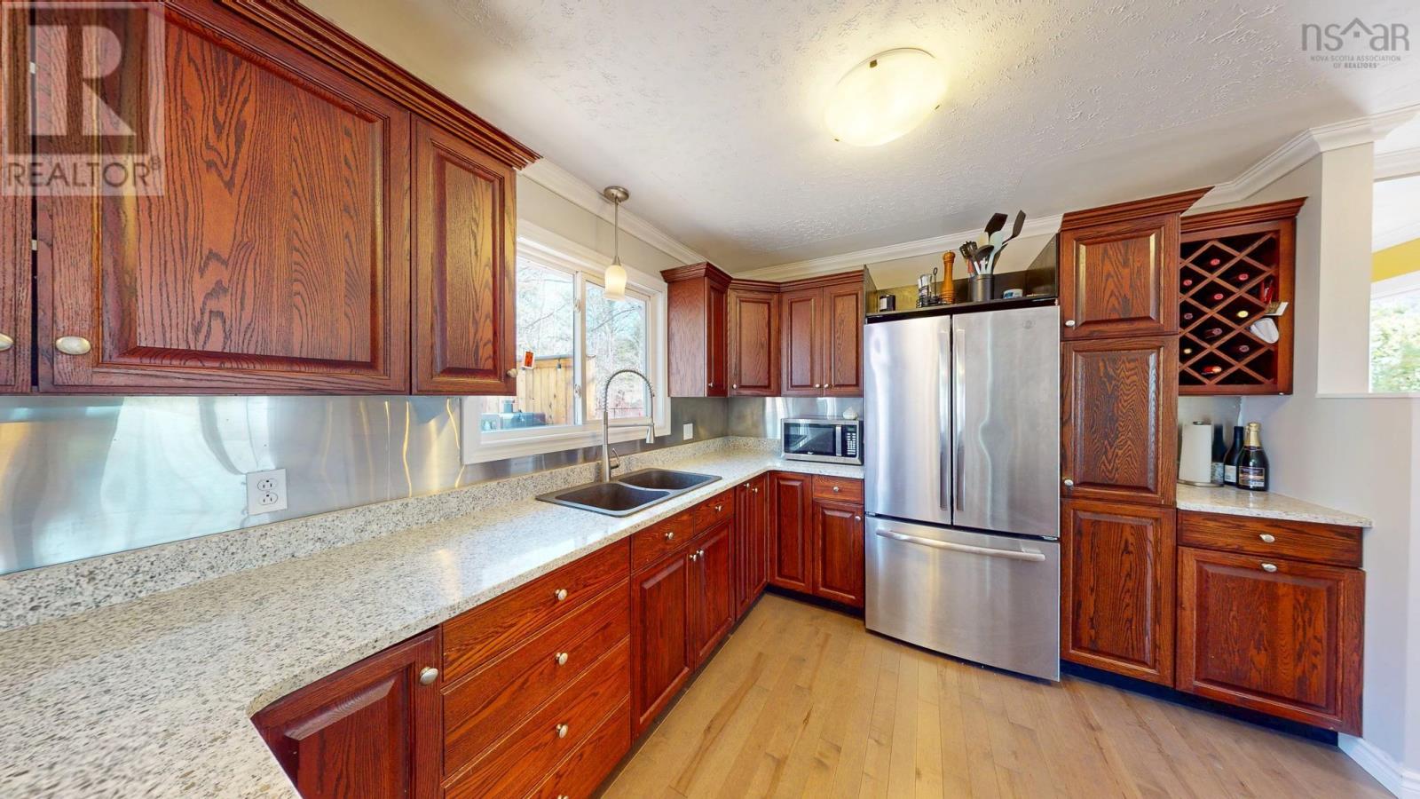 Property 12 of 41 of 123 Minas Crescent