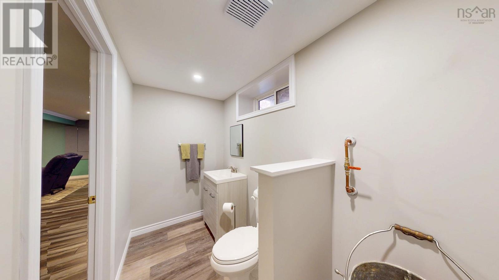 Property 33 of 41 of 123 Minas Crescent