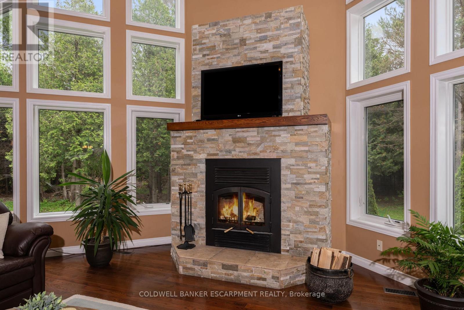 13601 GUELPH LINE - 17
