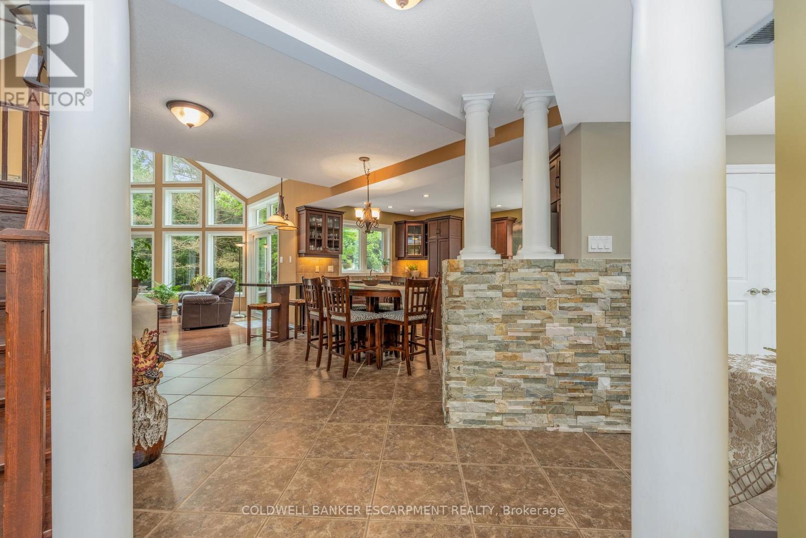 13601 GUELPH LINE - 9