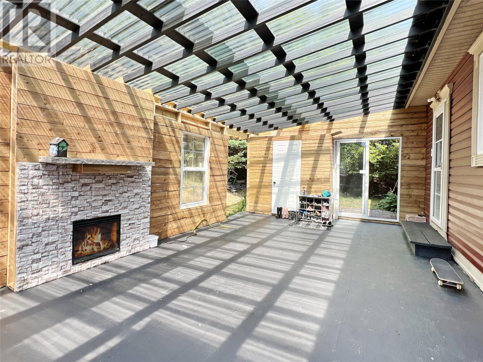6-8 Parsons Path — photo 9