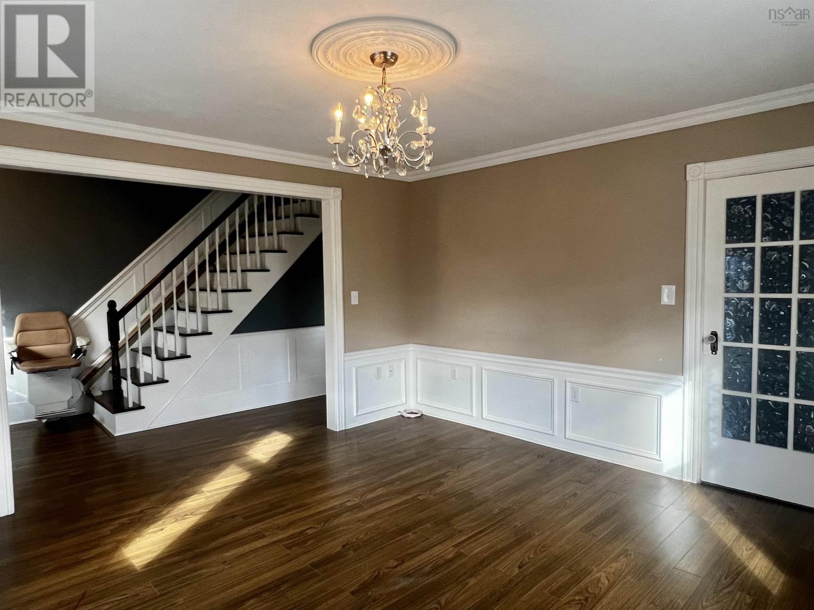 Property 21 of 45 of 1948 Dufferin Street