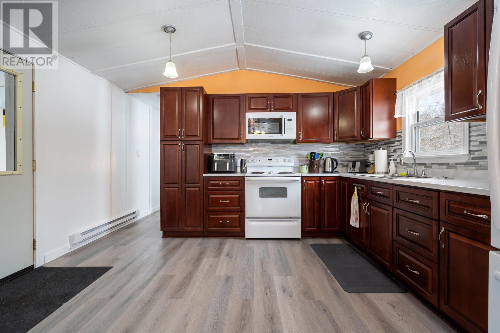 Property 16 of 45 of 526 Old Halifax Road