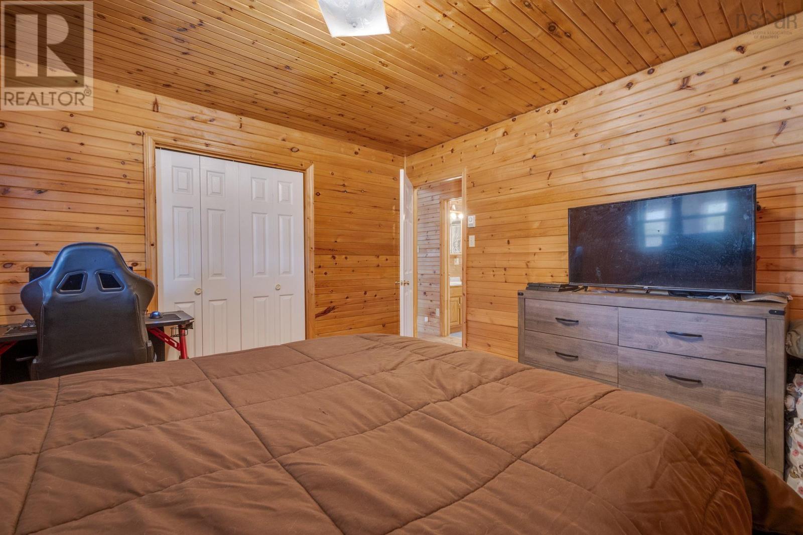 Property 32 of 36 of 9660 366 Highway