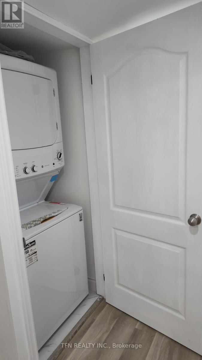 199 PORT CRESCENT - 11