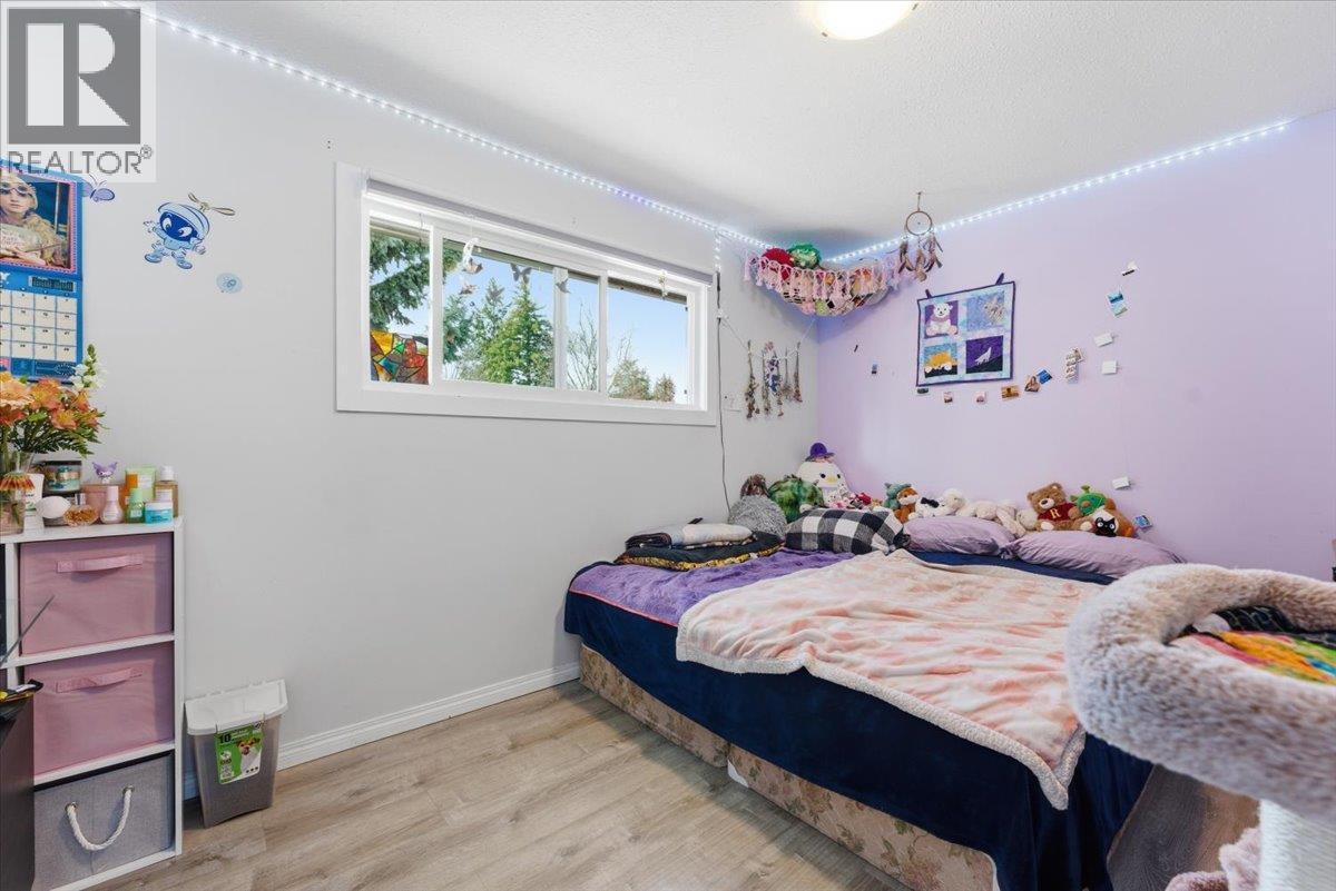 330 27 STREET NE - 15