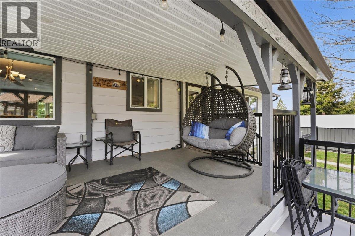 330 27 Street NE - 39