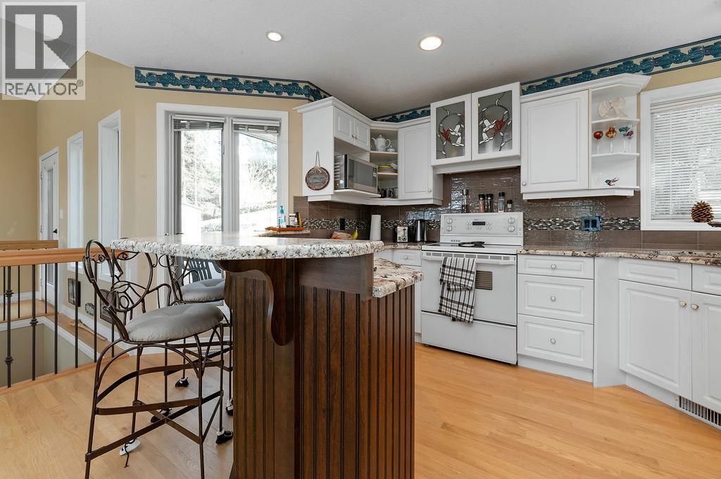 1626 SWANSEA ROAD - 19