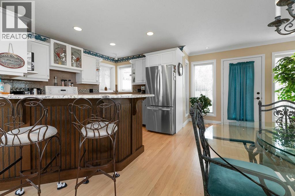 1626 SWANSEA ROAD - 20