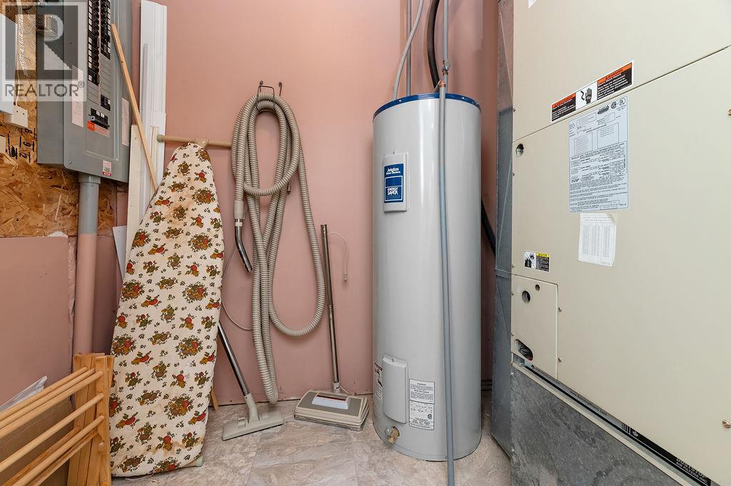 1626 SWANSEA ROAD - 42