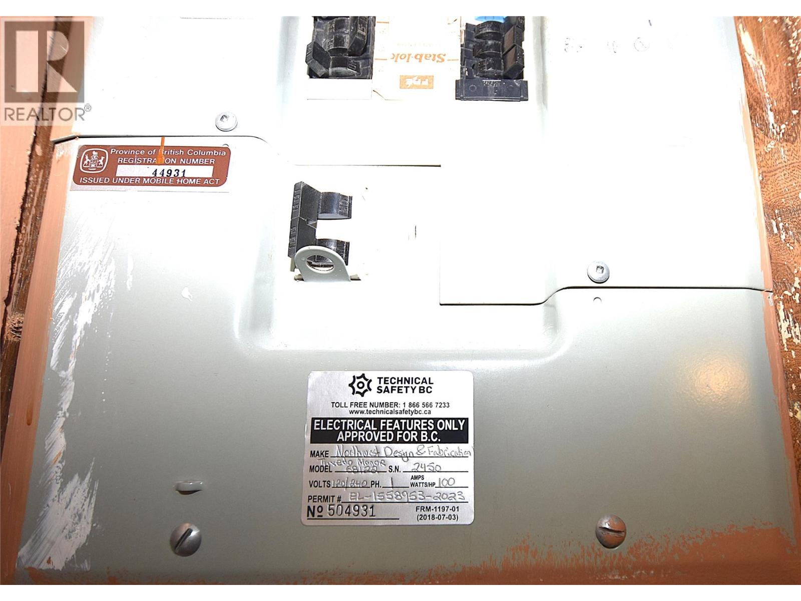 #19 8508 CLERKE ROAD - 39