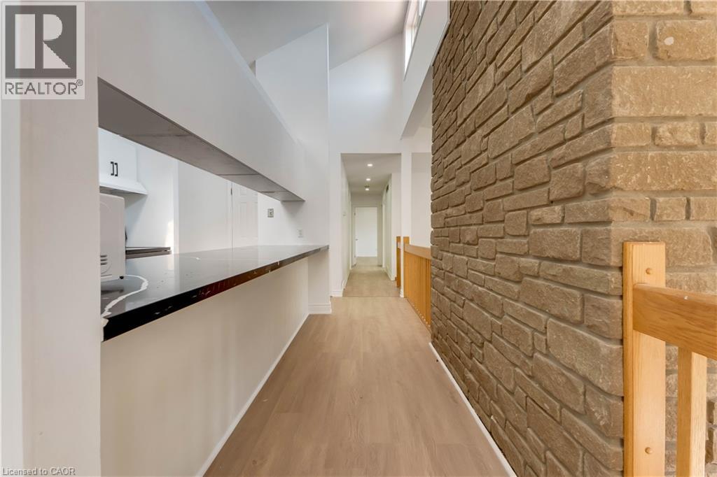 530 FOUNTAIN Street, Cambridge, Ontario N3H1J3 - Photo 5