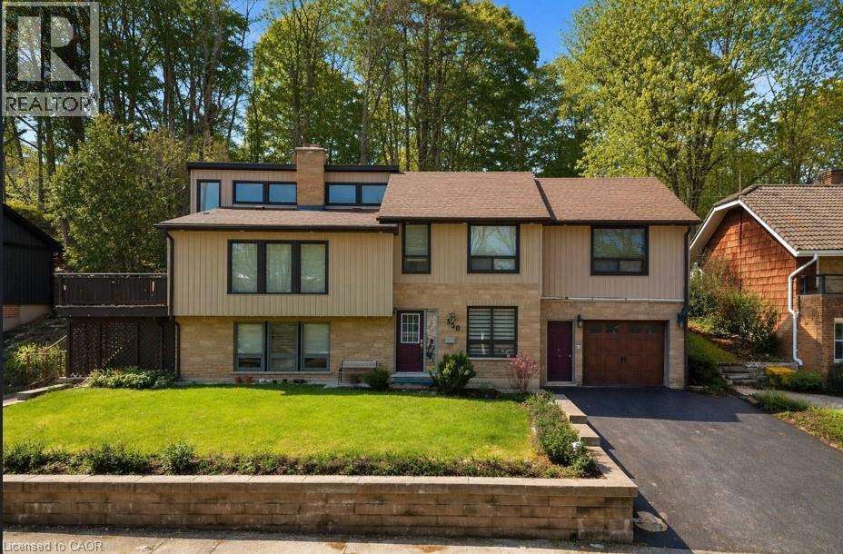 530 FOUNTAIN Street, Cambridge, Ontario N3H1J3