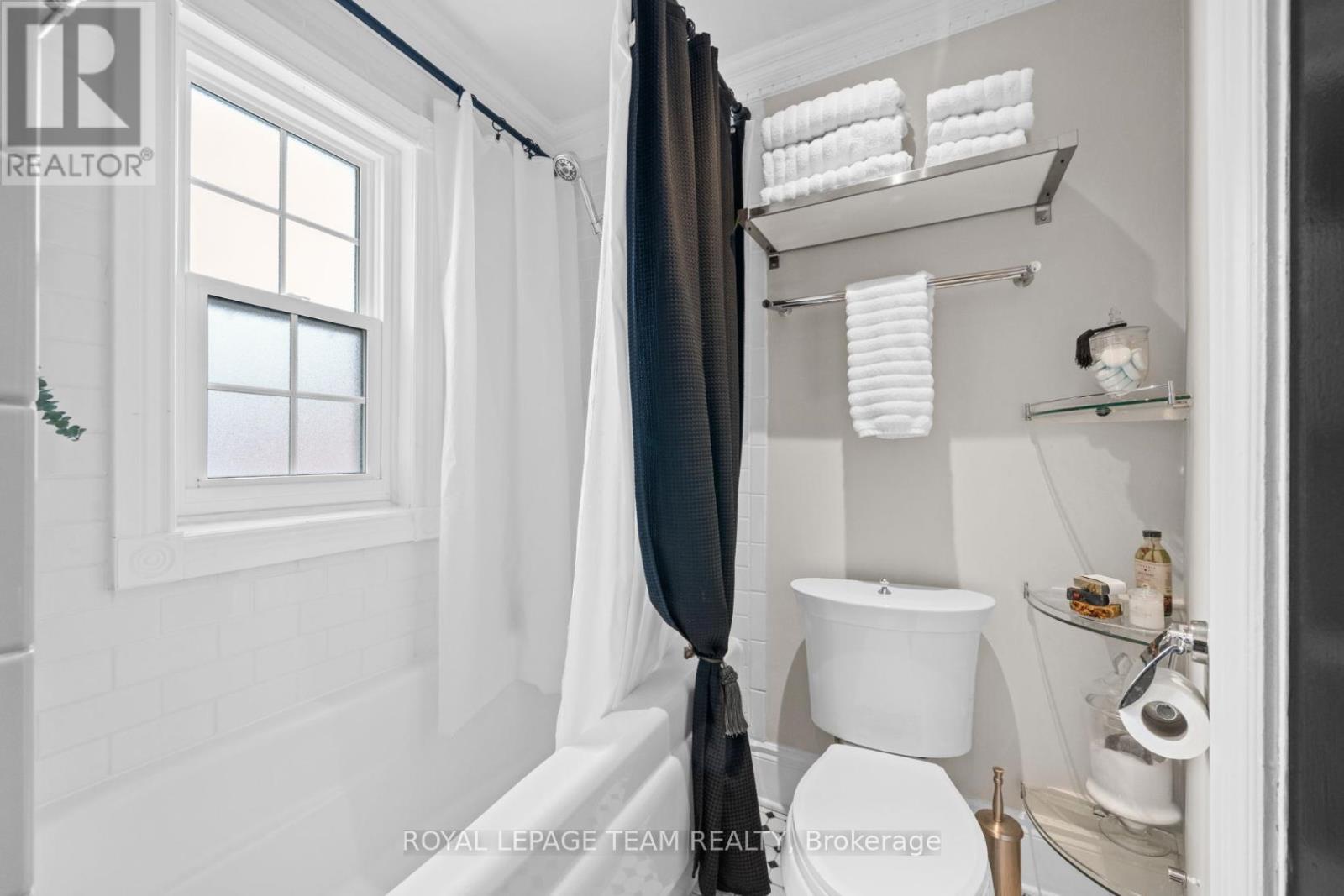 529 MCLEOD STREET — photo 28