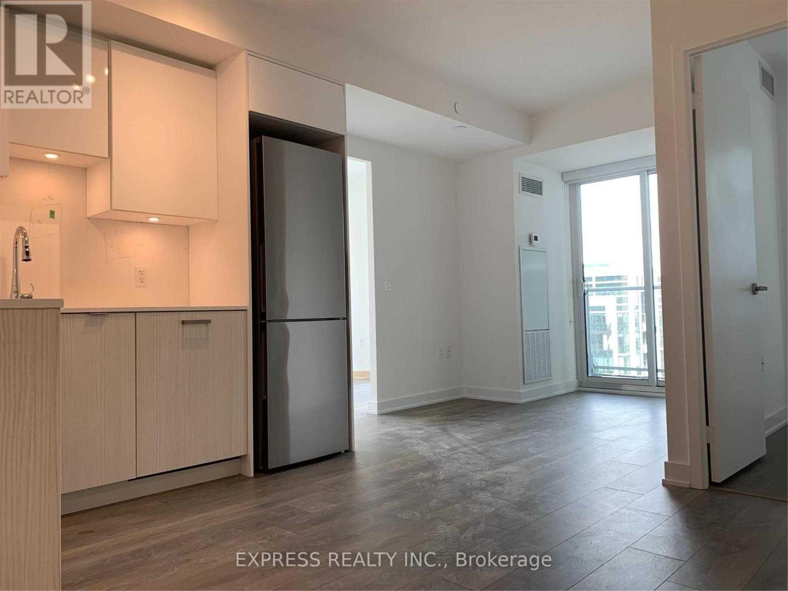 2212 - 195 REDPATH AVENUE