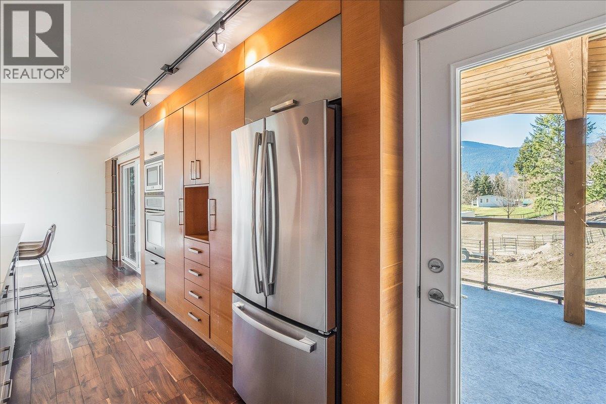 633 JORGENSEN ROAD - 13