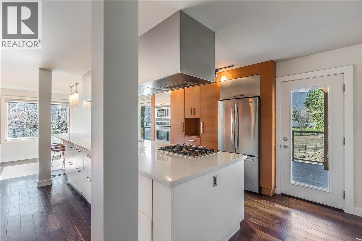 633 JORGENSEN ROAD - 11