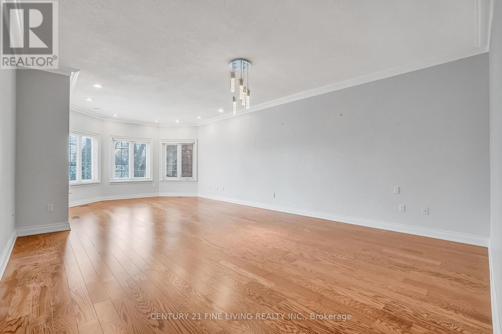 140 BATHGATE DRIVE - 20