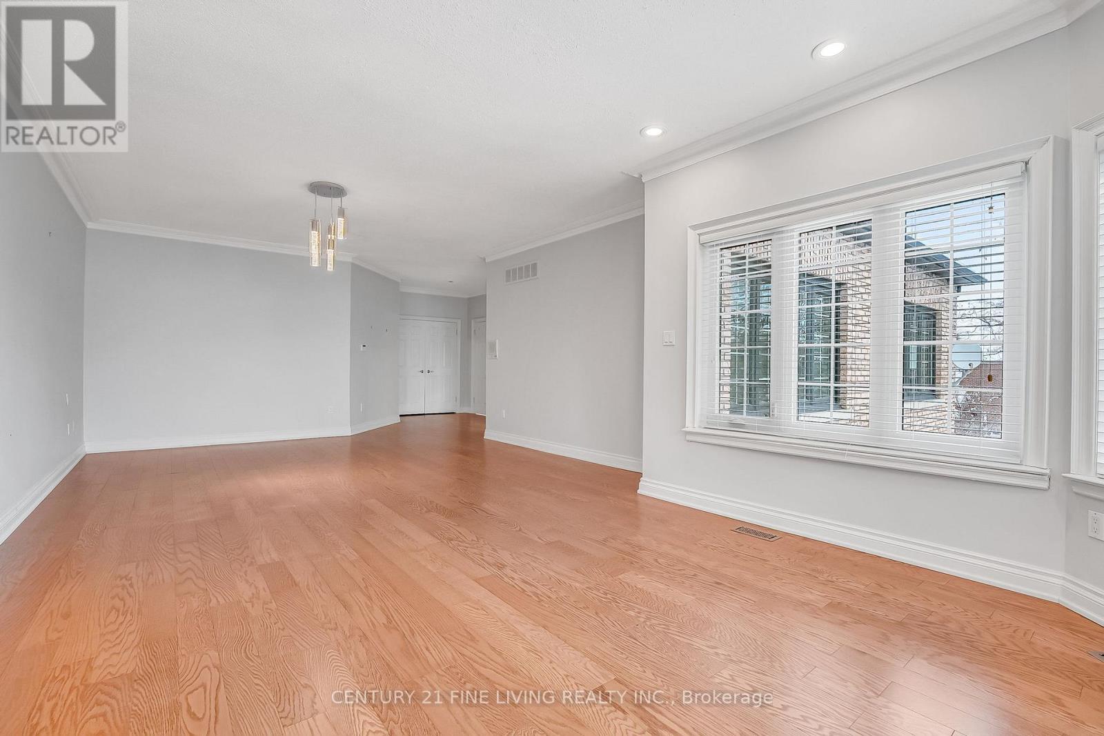 140 BATHGATE DRIVE - 22