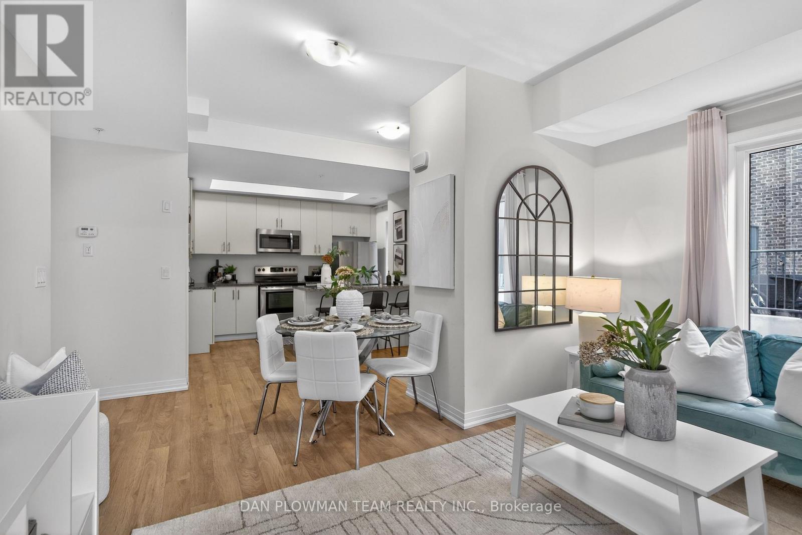 1001 - 2635 WILLIAM JACKSON DRIVE