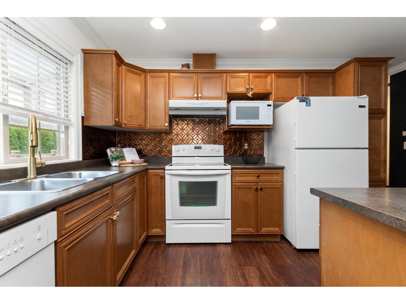53 6887 SHEFFIELD WAY, Sardis East Vedder