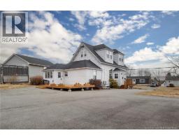 754 Sand Cove Road, photo 2
