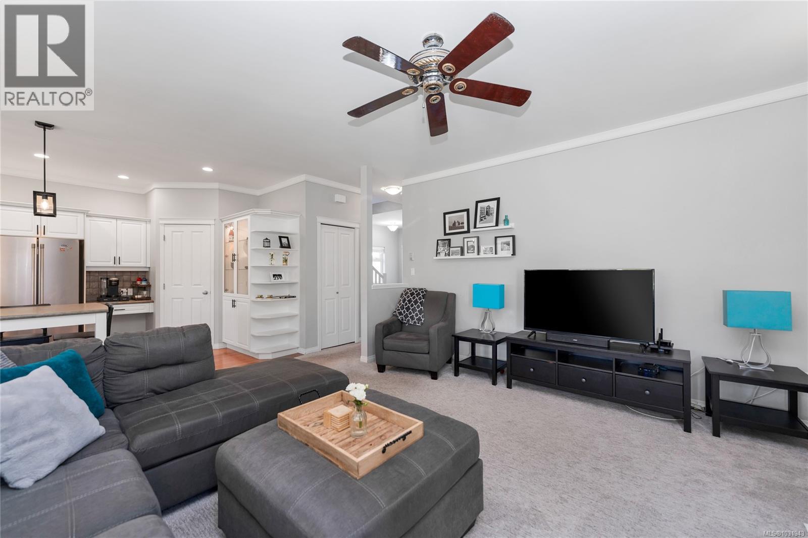 29 STONERIDGE DR - 11