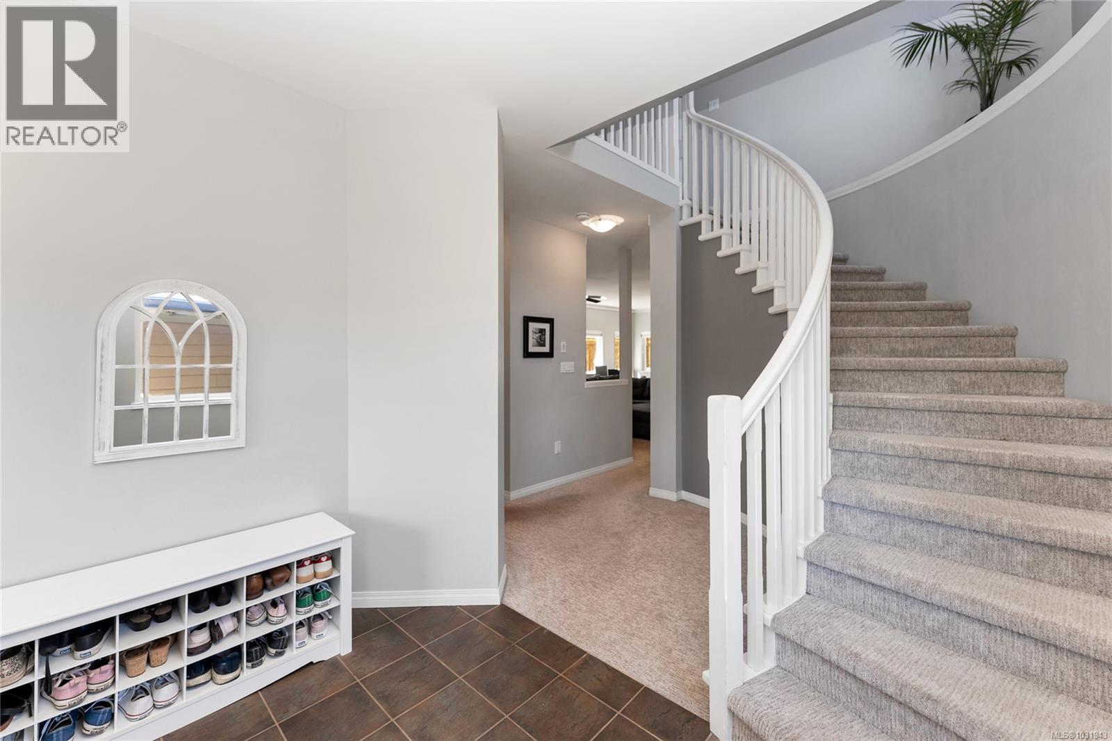 29 STONERIDGE DR - 37