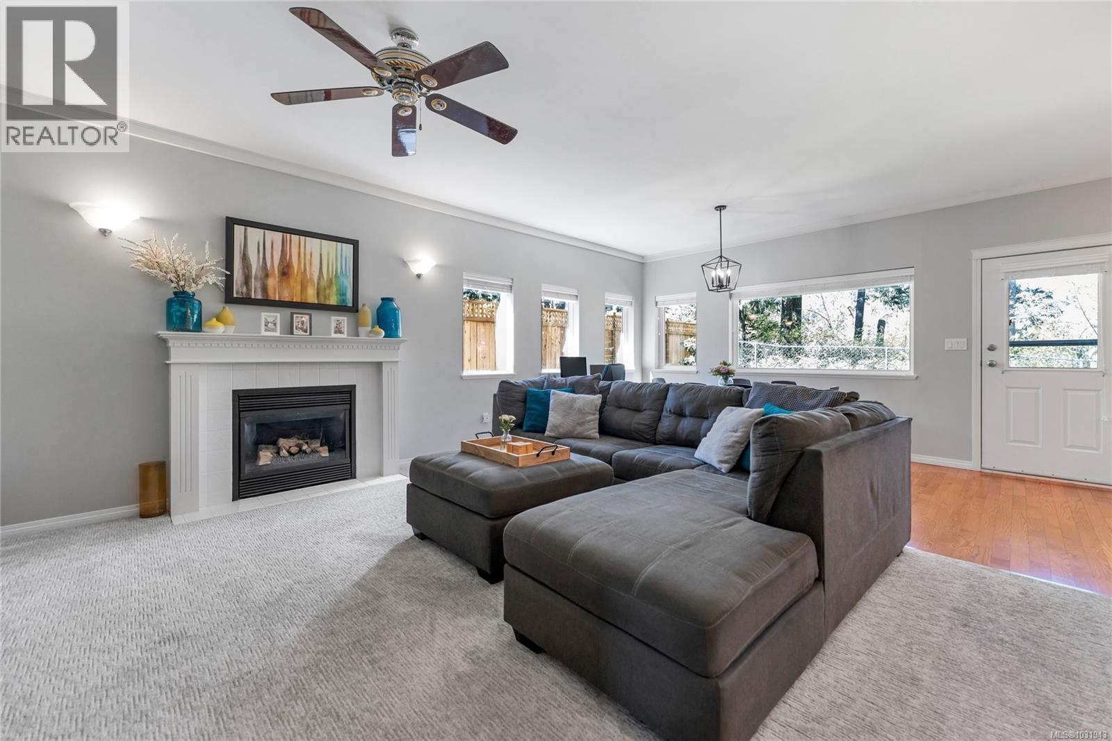 29 STONERIDGE DR - 12