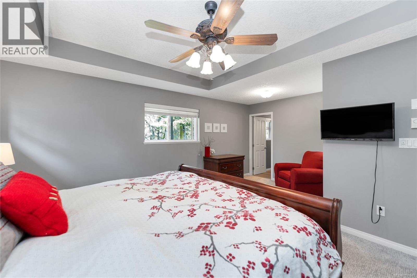 29 STONERIDGE DR - 26