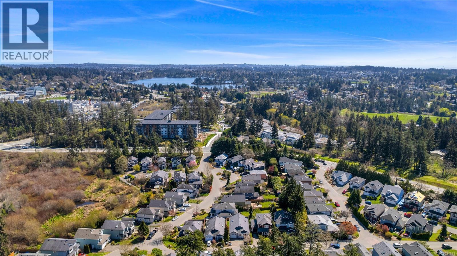 29 STONERIDGE DR - 48