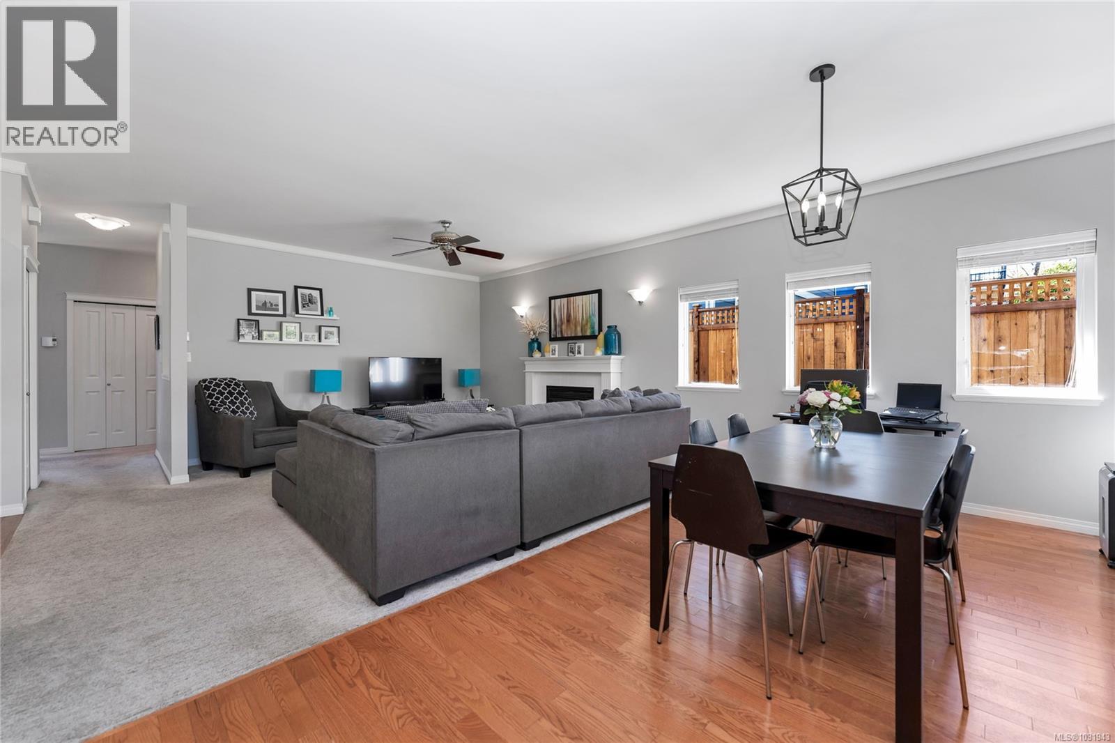 29 STONERIDGE DR - 13