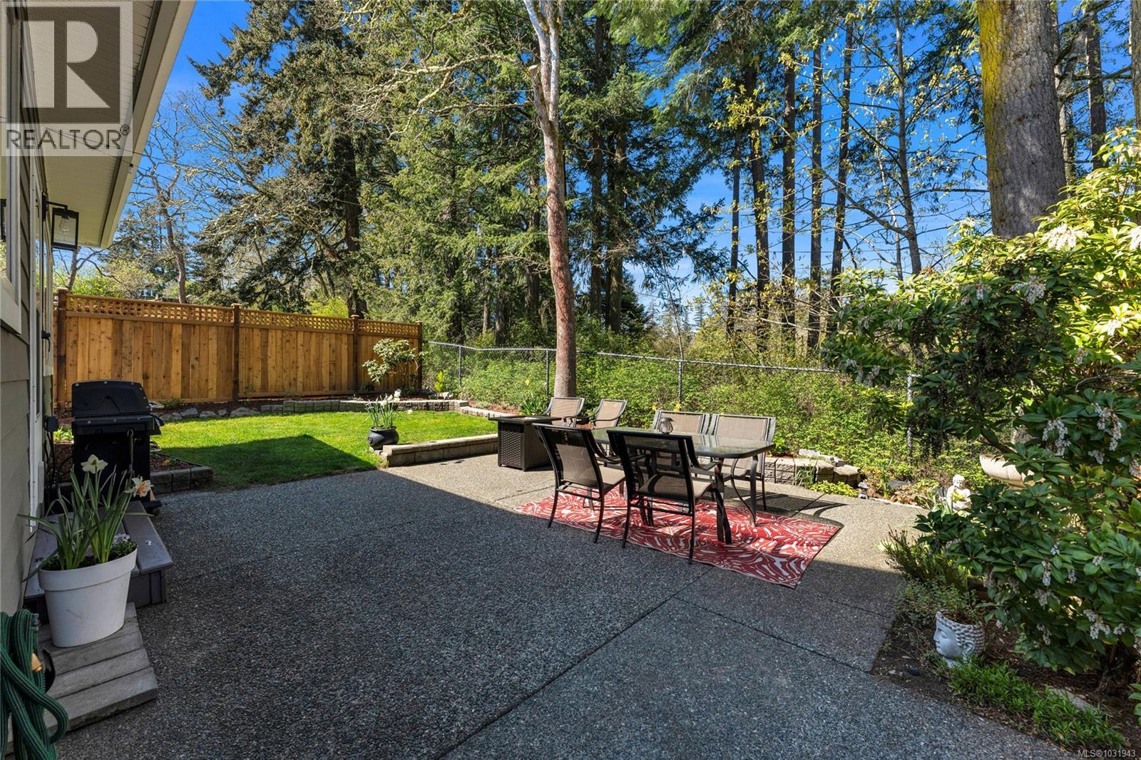 29 STONERIDGE DR - 17