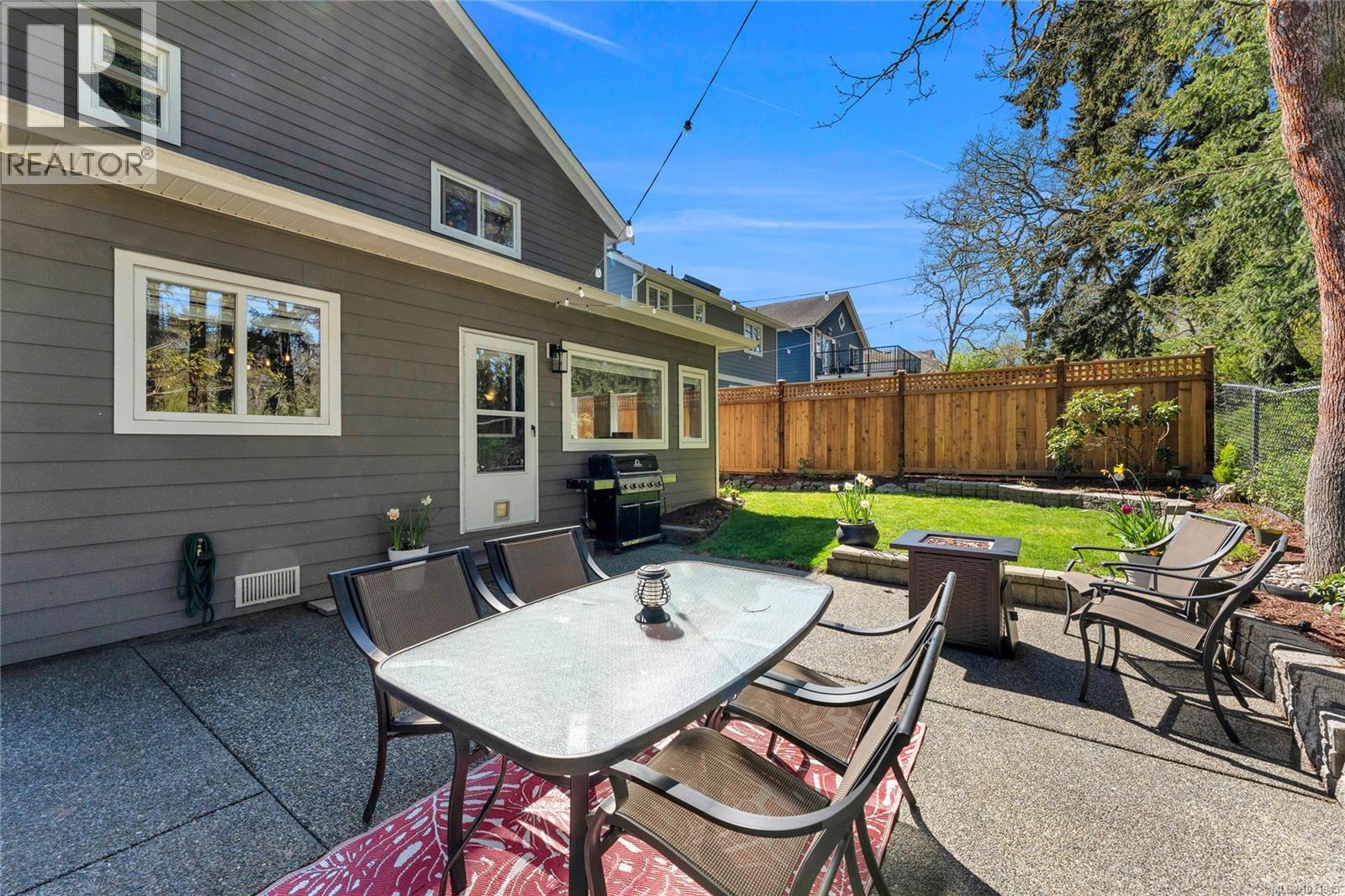 29 STONERIDGE DR - 18