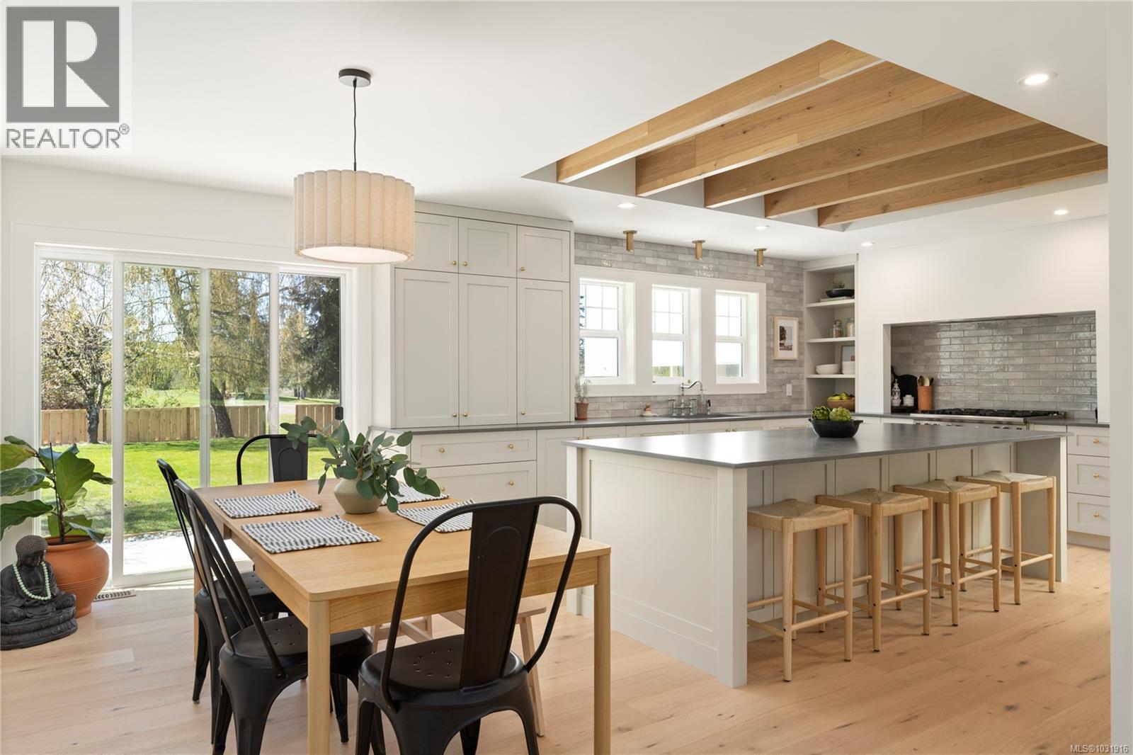 7549 ANDREA CRES - 12