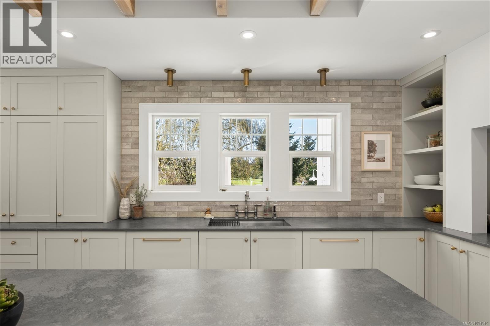 7549 ANDREA CRES - 15