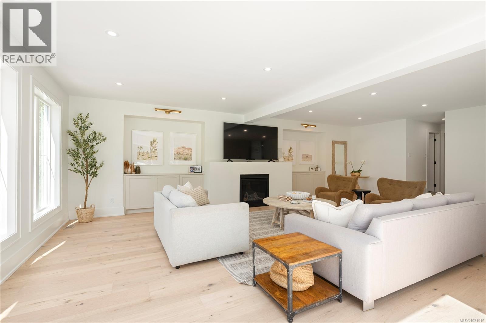 7549 ANDREA CRES - 18