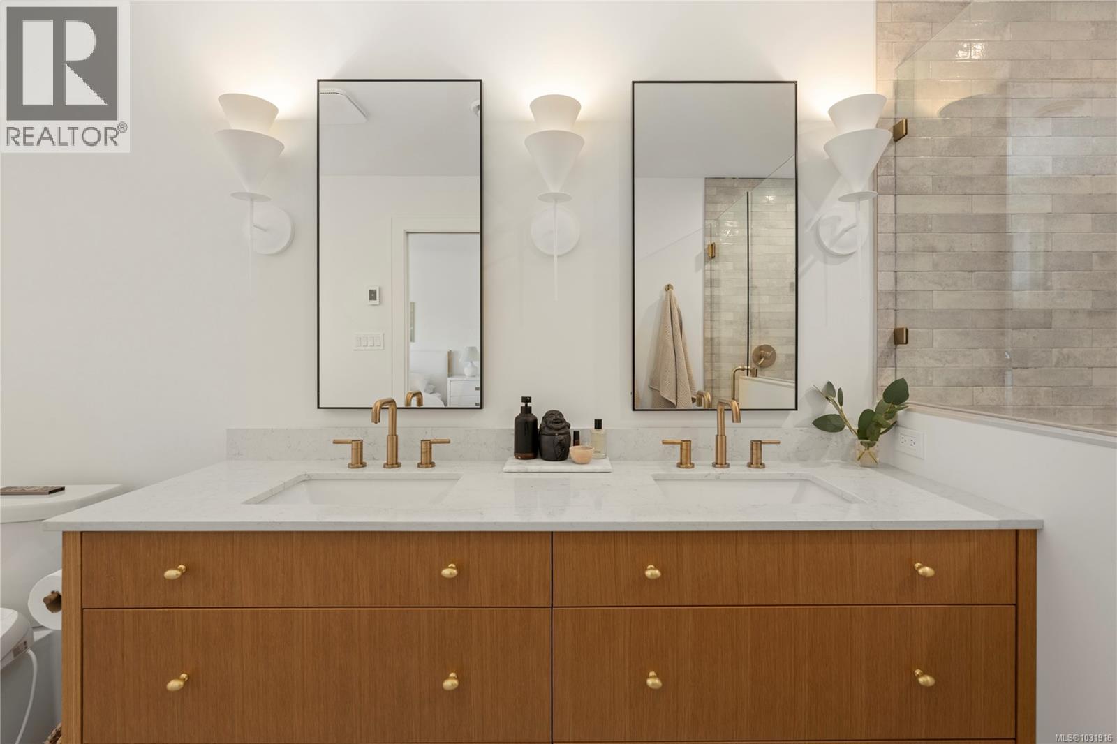 7549 ANDREA CRES - 24