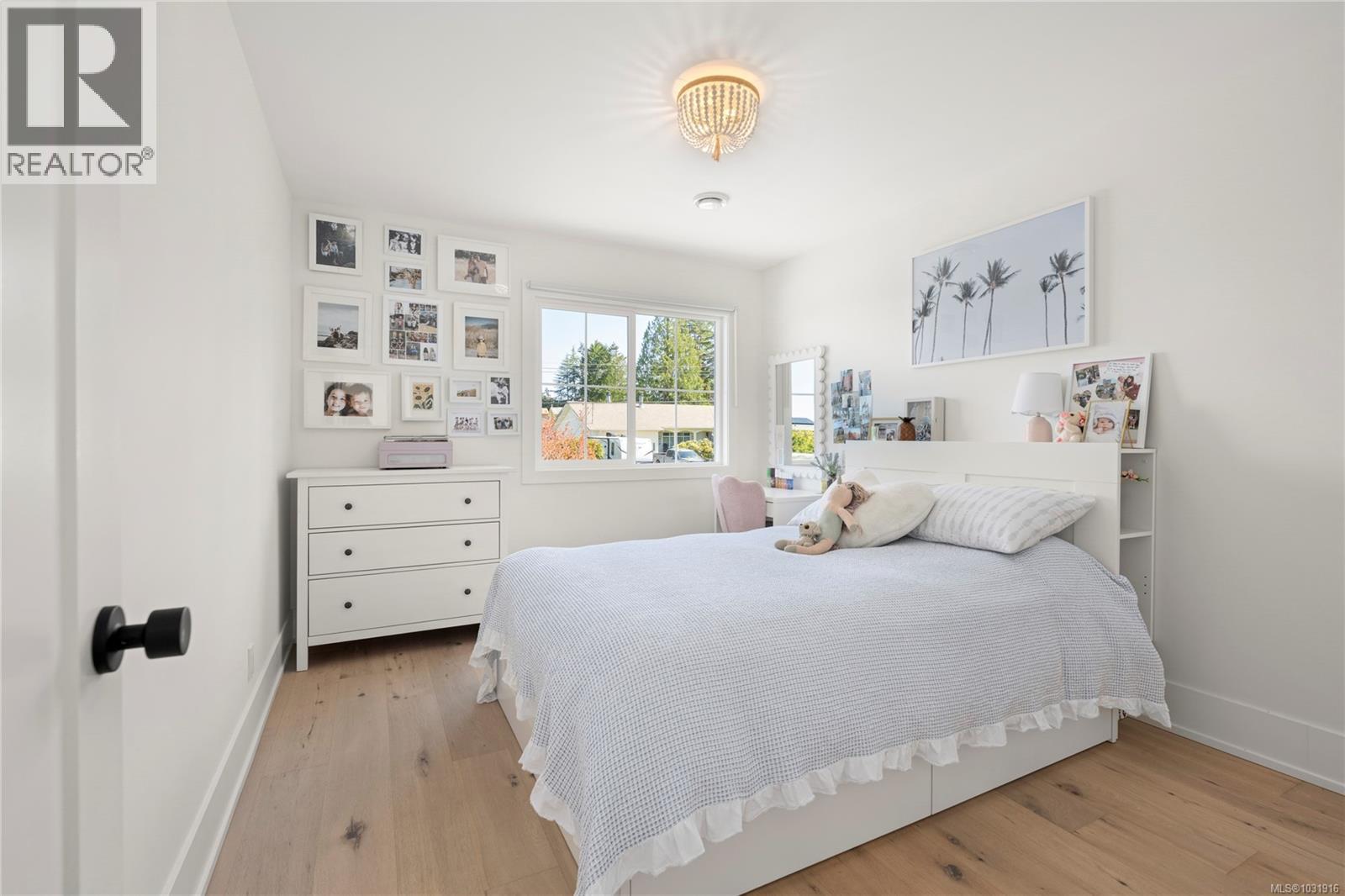 7549 ANDREA CRES - 31