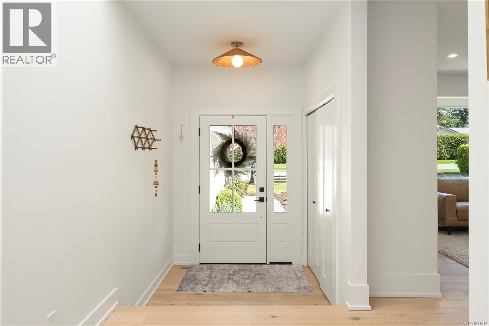 7549 ANDREA CRES - 9