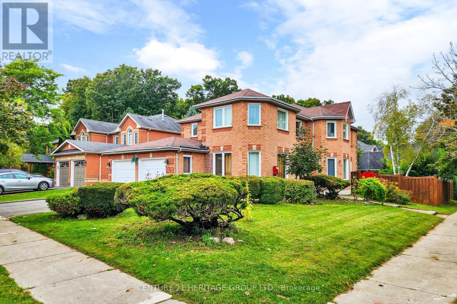 98 CHARING CRESCENT - 1