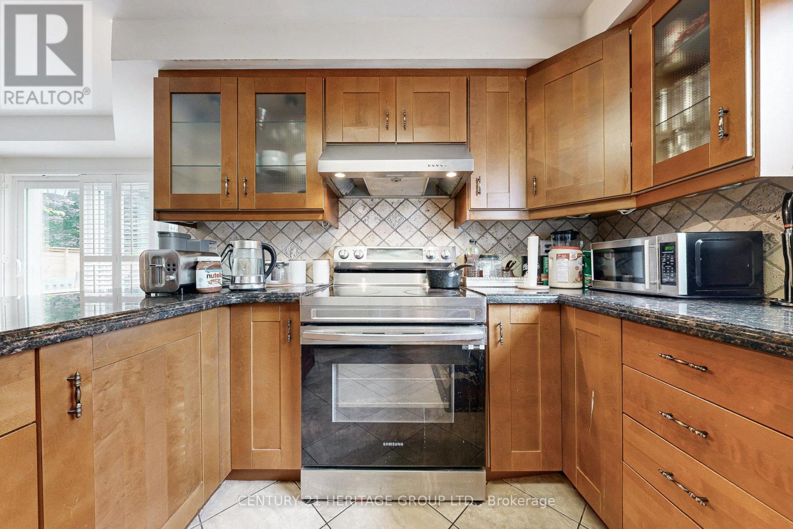 98 CHARING CRESCENT - 12