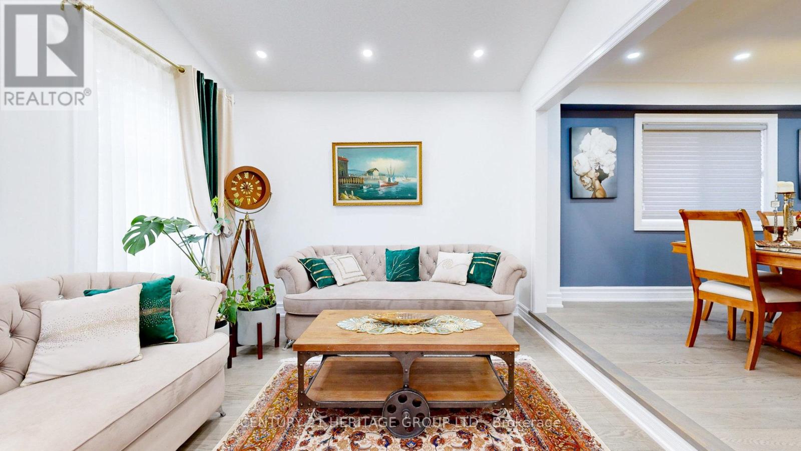 160 CARLYLE CRESCENT - 5