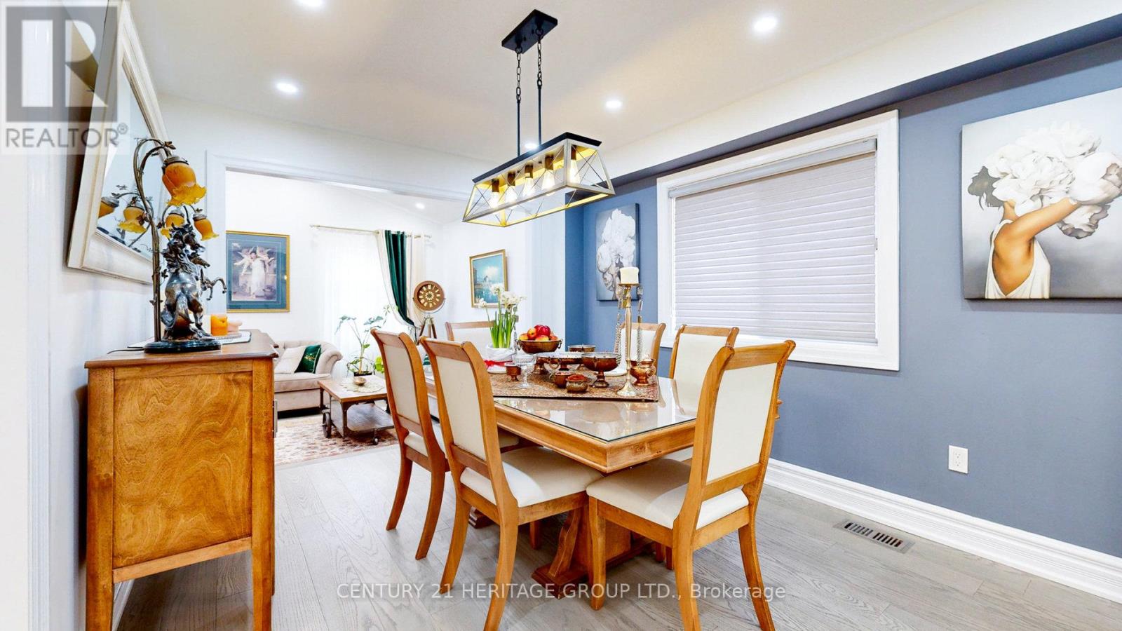 160 CARLYLE CRESCENT - 6