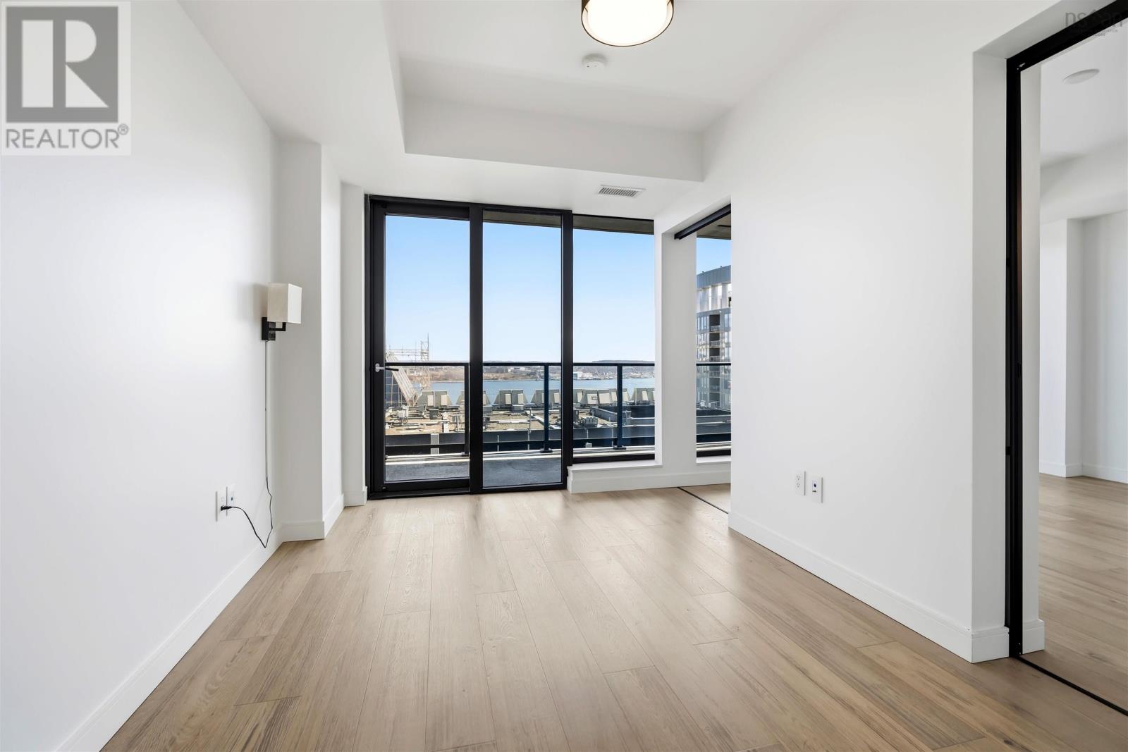 Property 48 of 49 of 1705 1650 Granville Street