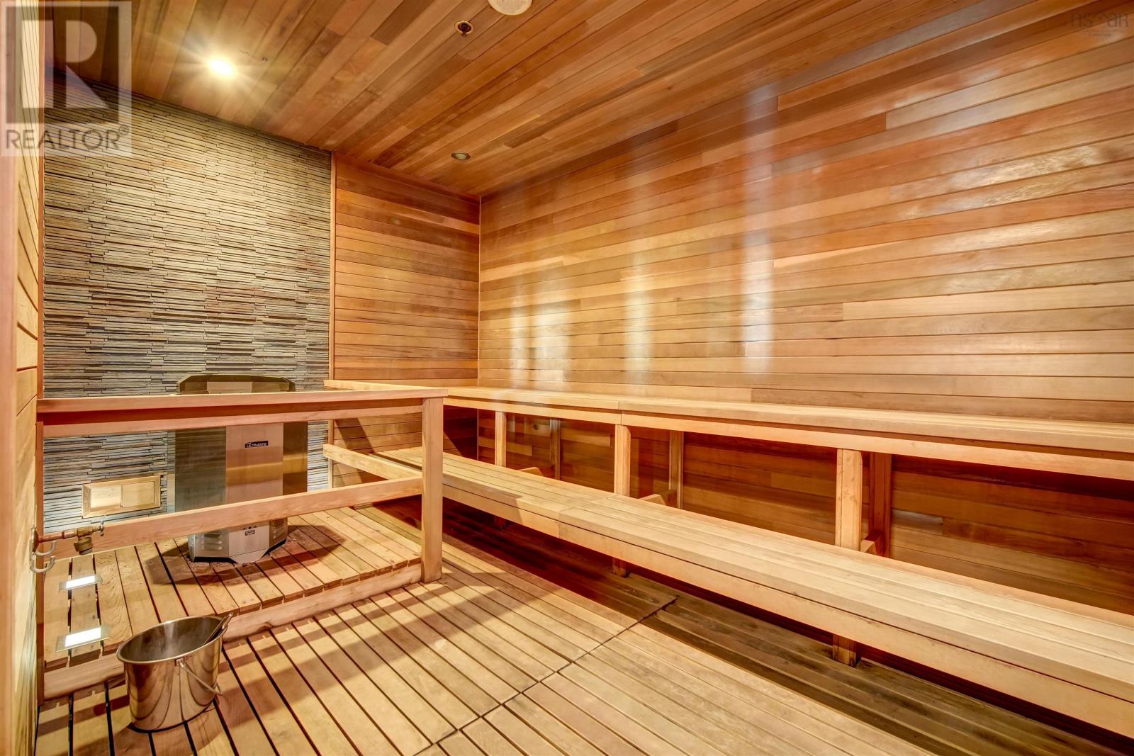 Property 6 of 49 of 1705 1650 Granville Street