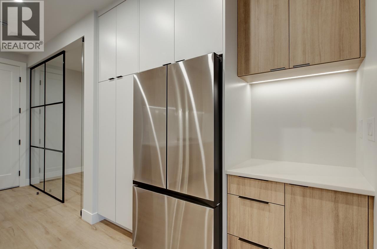 #205 75 PREDATOR RIDGE DRIVE - 14